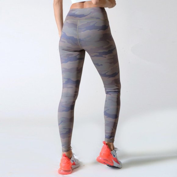 Women's Active High Rise Camouflage Leggings - Picture 2 of 5